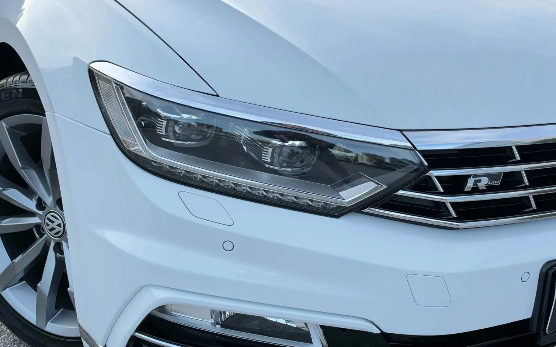 Notranja slika - Volkswagen Passat - 2.0 TDI-R LINE-FUL LED-LIZING ZA TUJCE-ACC-NAVI- - 8