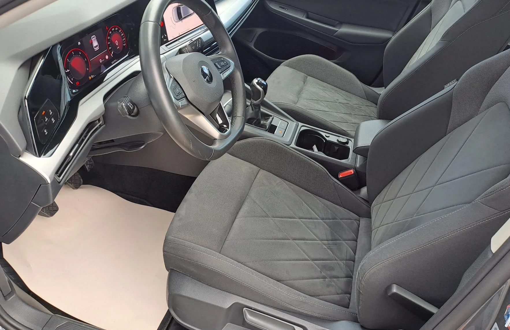 Zunanja slika - Volkswagen Golf - Variant 2.0 TDI BMT Life - 5