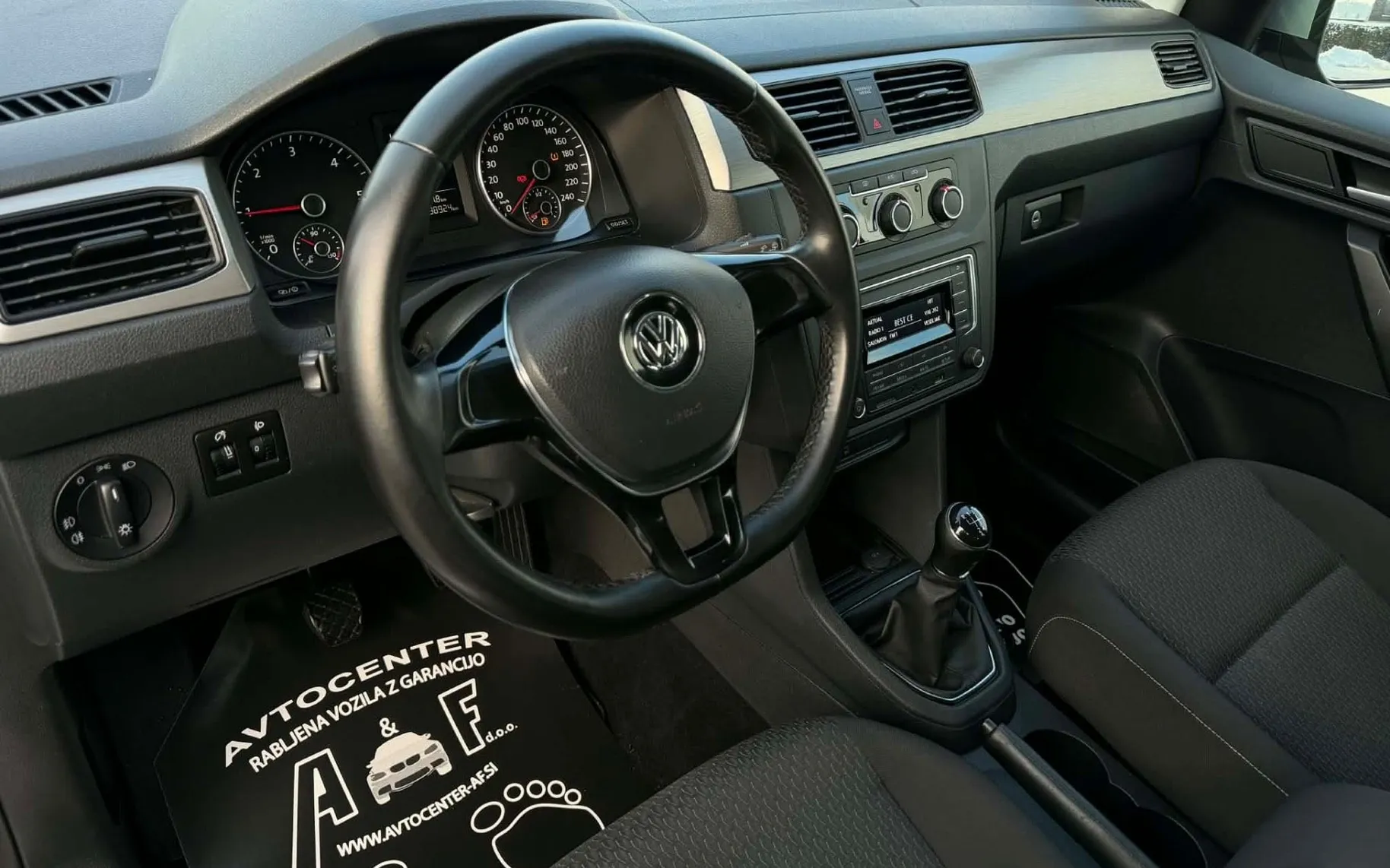 Notranja slika - VW Caddy - 2.0 TDI-2X DRSNA VRATA-1 LASTNIK-LIZING ZA TUJCE-. - 7