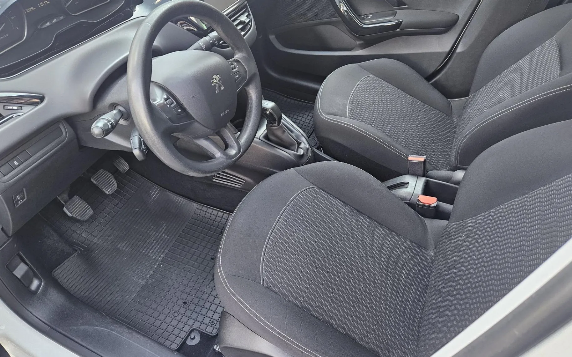 Zunanja slika - Peugeot 208 - 1.2 PureTech 82 Active - 5