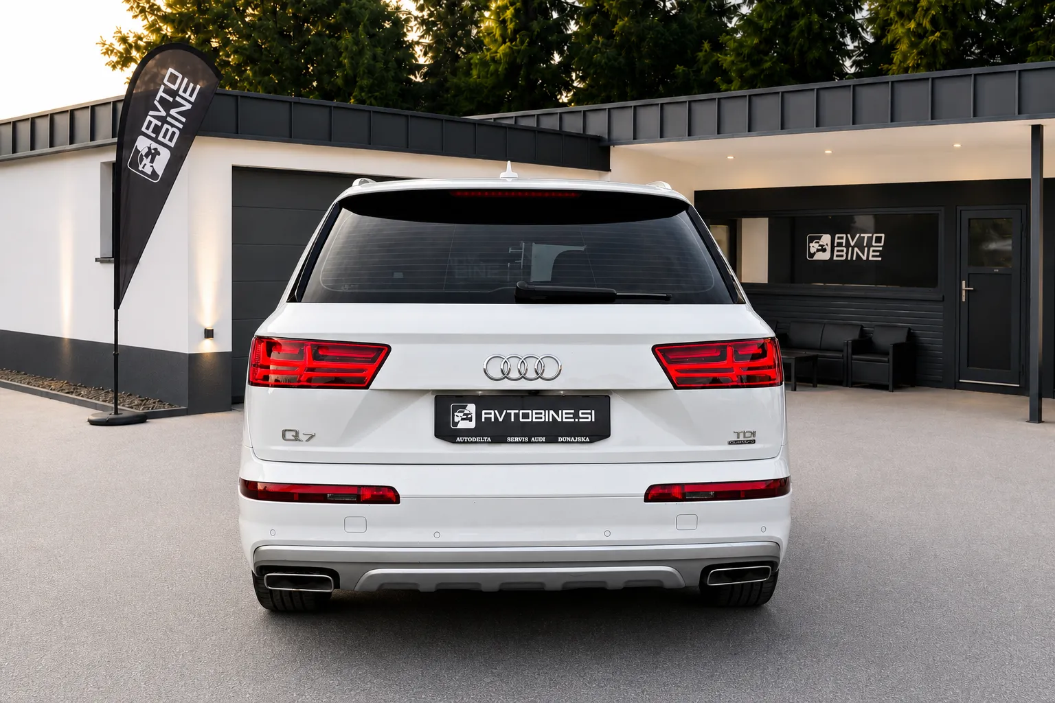 Zunanja slika - Audi Q7 - 3.0TDI•QUATTRO•S LINE•ZRAČNO•7SEDEŽEV•21COL - 5