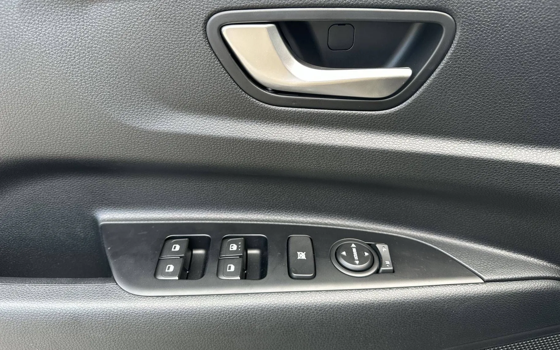 Notranja slika - KIA Stonic - 1.0 T-GDi LX Life - 13