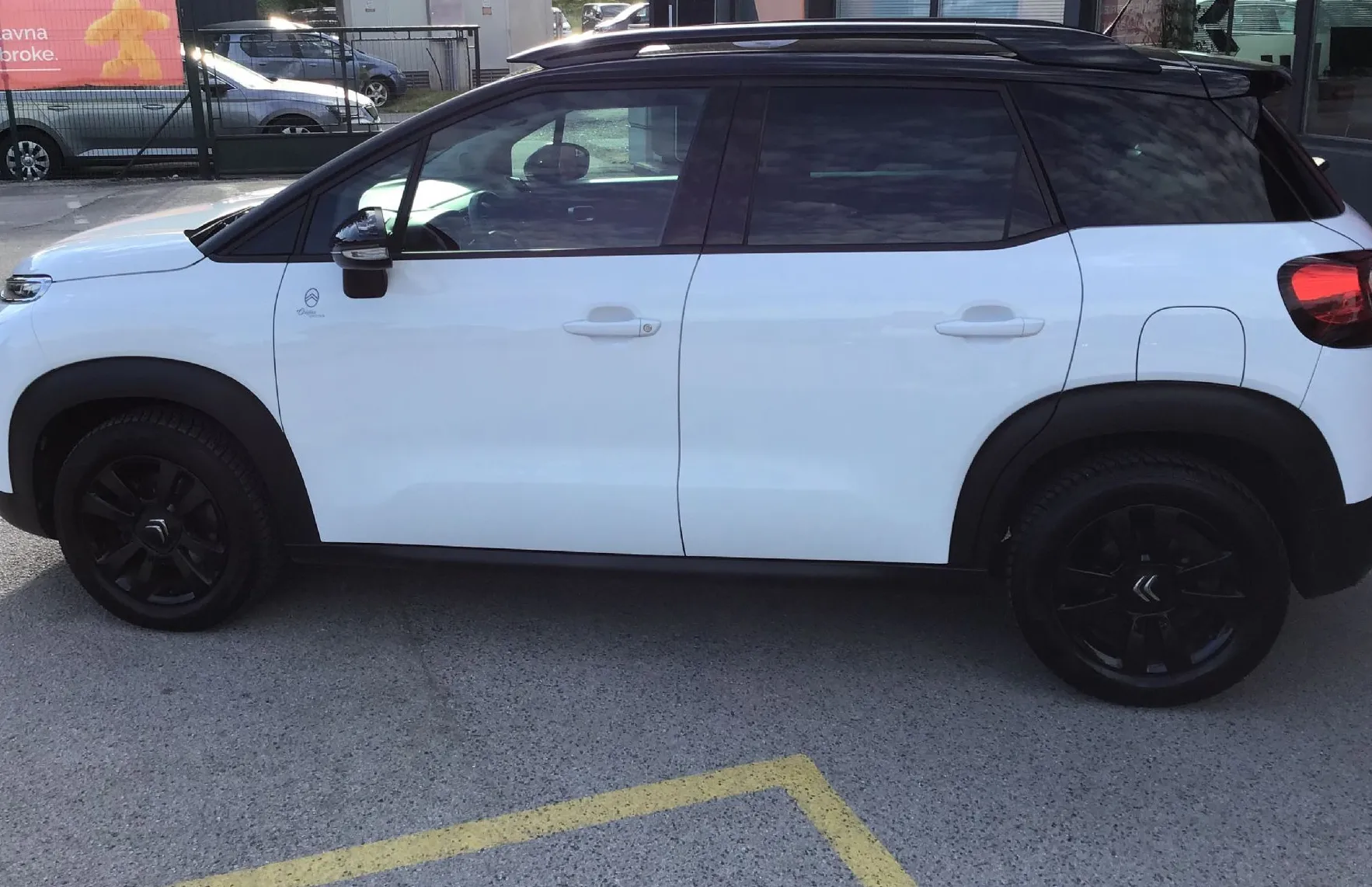 Zunanja slika - Citroën C3 Aircross - 1.2 - 8