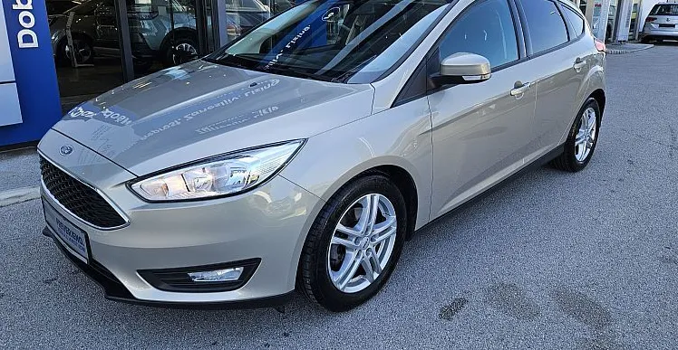 Zunanja slika - Ford Focus - Ambiente 1.0 EcoBoost 100 KM 1.lastnik - 2