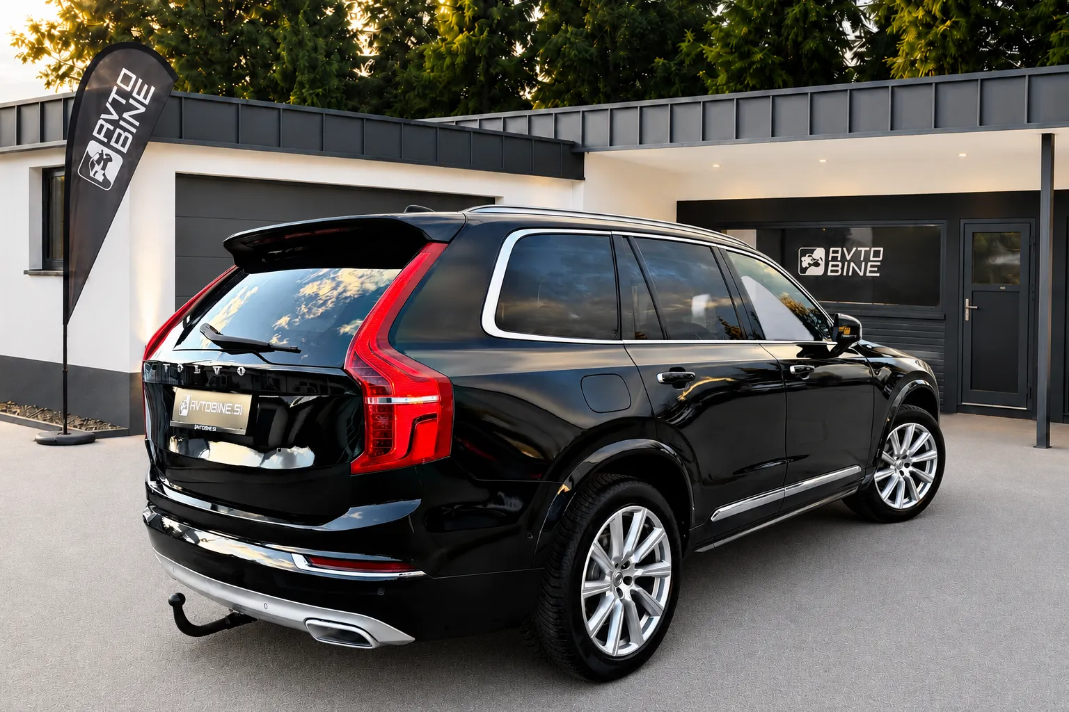 Notranja slika - Volvo XC90 - D5 AWD A INSCRIPTION-PANO-MATRIX-HLAJENJE-ATRAKT.. - 8