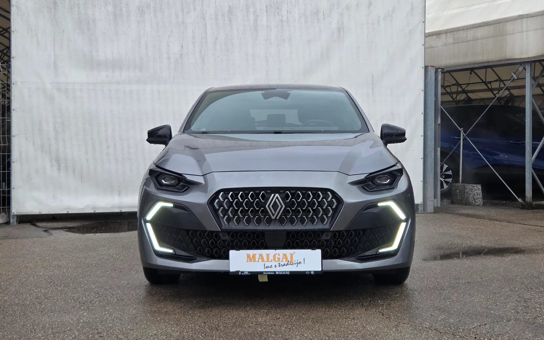 Zunanja slika - Renault Clio - 6 Techno TCE 115 Avto+Paket Zima+Zimske gume - 4