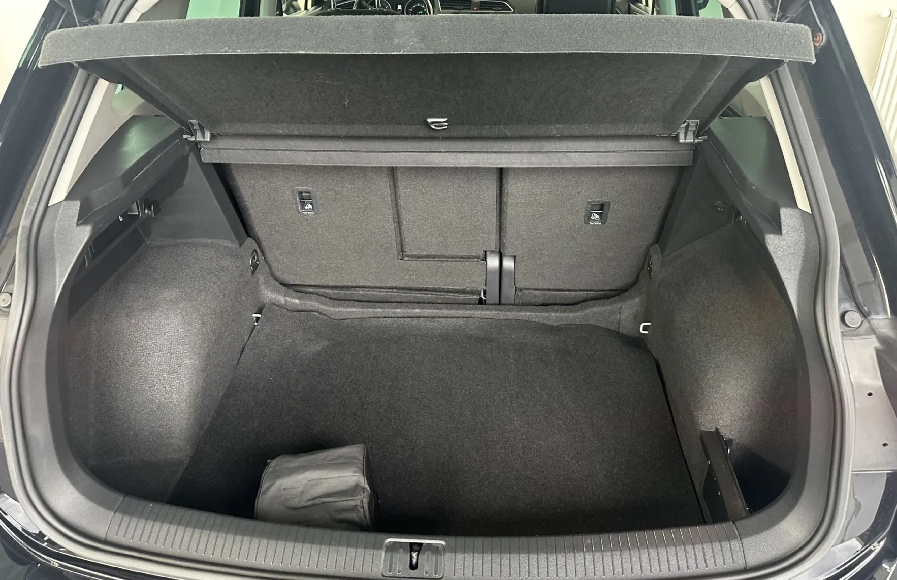 Zunanja slika - Volkswagen Tiguan - 2.0 TDI Comfort DSG.110kW.NAVI.ALU.PDC.DIZEL - 18