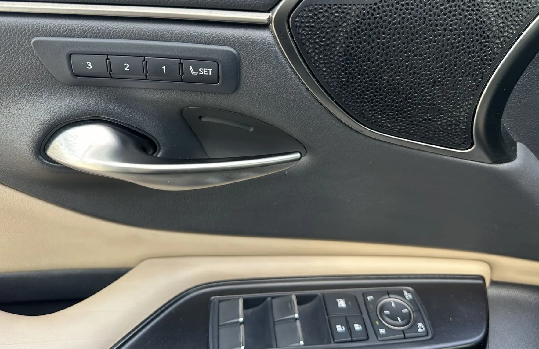 Zunanja slika - Lexus ES - 300h Luxury Avt.+DIGI PAKET-KOT NOV... - 16