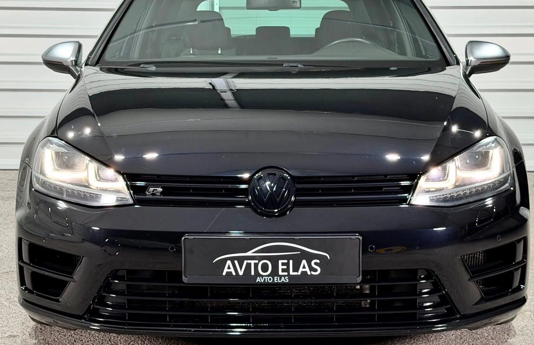 Zunanja slika - Volkswagen Golf - R - 4 MOTION - DSG - DRIVE SELECT - NAVI - PDC - 2