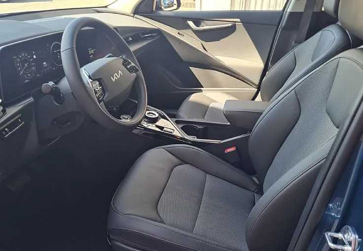 Zunanja slika - KIA Niro - LIMITED EDITION  64.8 kWh - 10