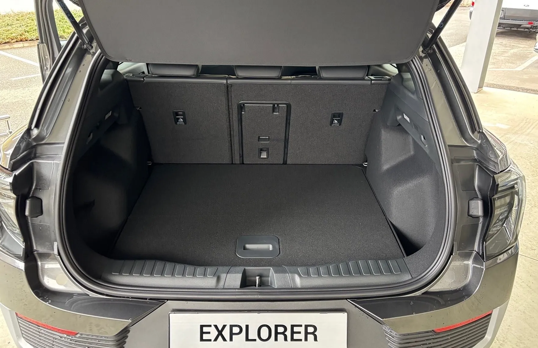 Zunanja slika - Ford Explorer - EV 77kWh 210kW 286PS RWD - 9