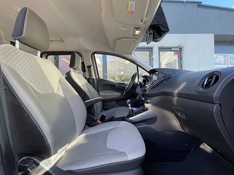 Zunanja slika - Ford Tourneo Courier - 1.5 TDCI 100KM TITANIUM SLO poreklo ZIMSKI PAKET - 12