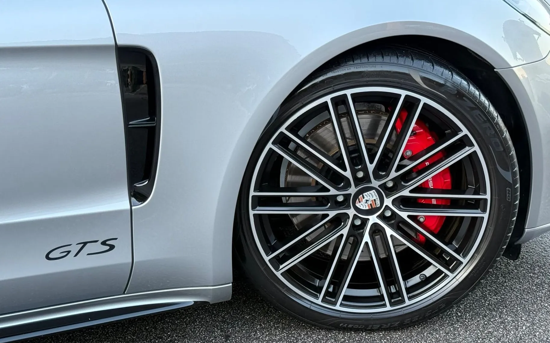 Notranja slika - Porsche Panamera - 4.0 V8 GTS-PANORAMA-MATRIX-SOFT CLOSE-HLAJENJE- - 8