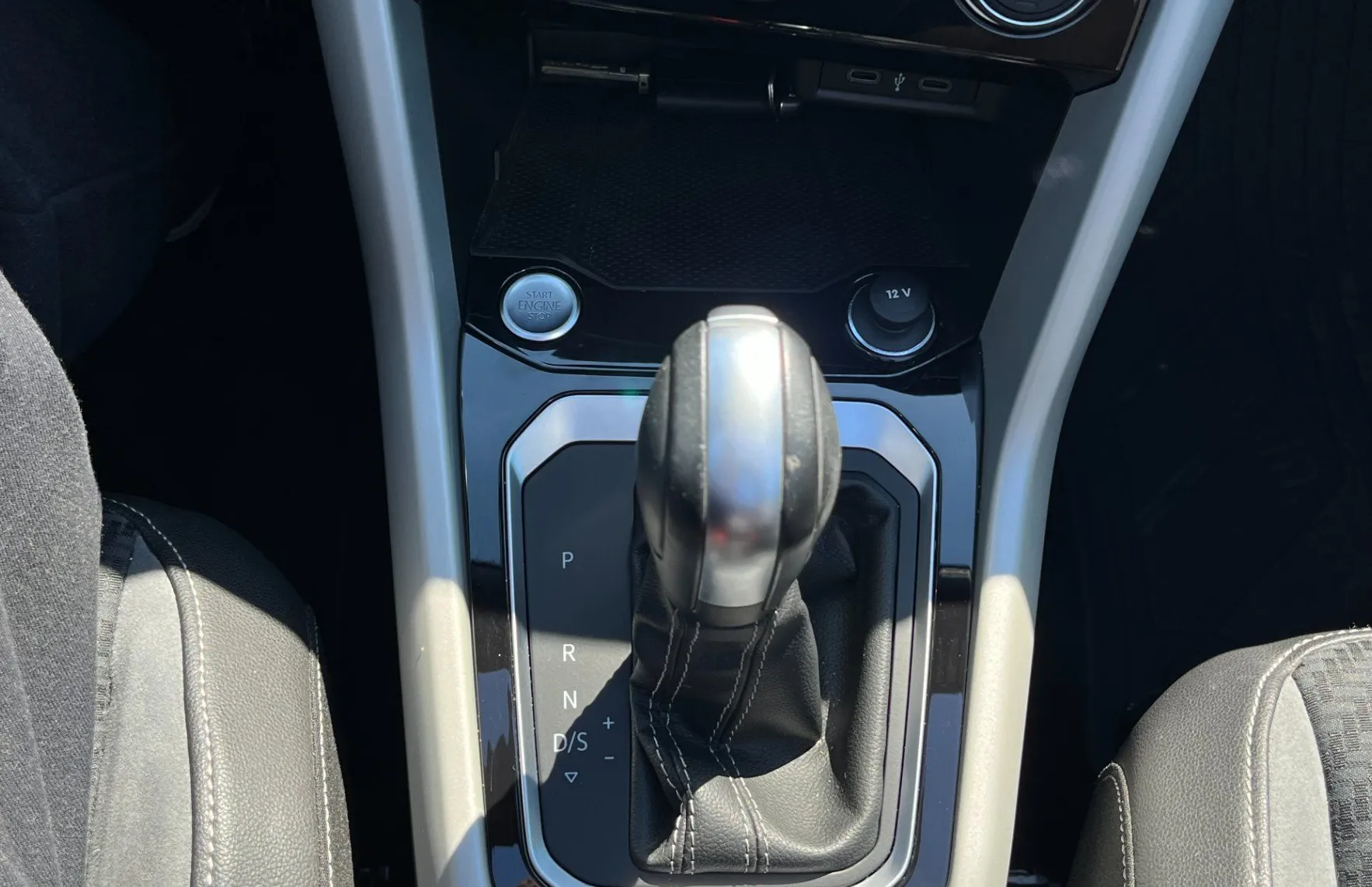 Zunanja slika - VW T-Roc - Cabriolet 1.5 TSI R-Line DSG. LED. NAVI. VZR. KAM. 2X PDC - 19