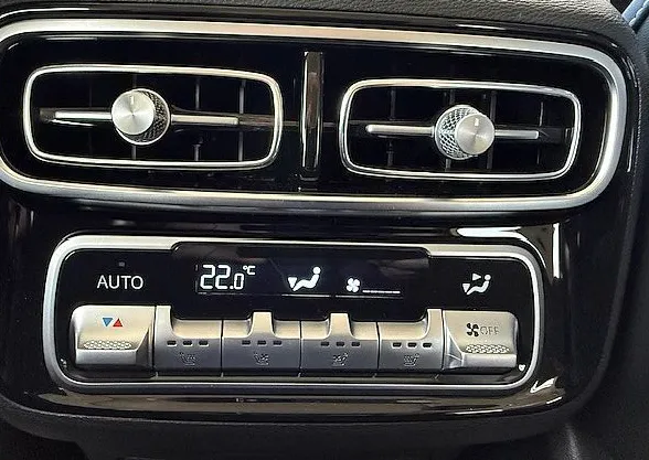 Zunanja slika - Baic BJ60 - 2.0T Hybrid 4WD - VSA OPREMA - NA ZALOGI - 10