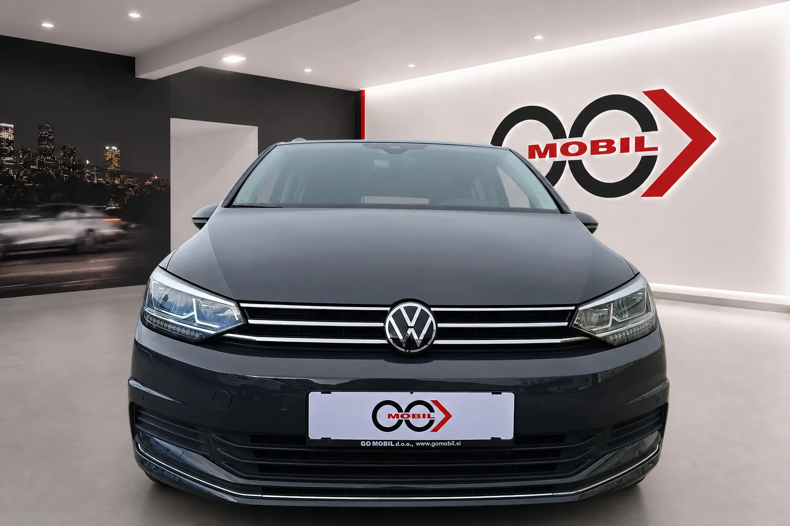 Zunanja slika - Volkswagen Touran - 2.0 TDI Active DSG - LED.virtual.kamera.navi.asi.. - 2