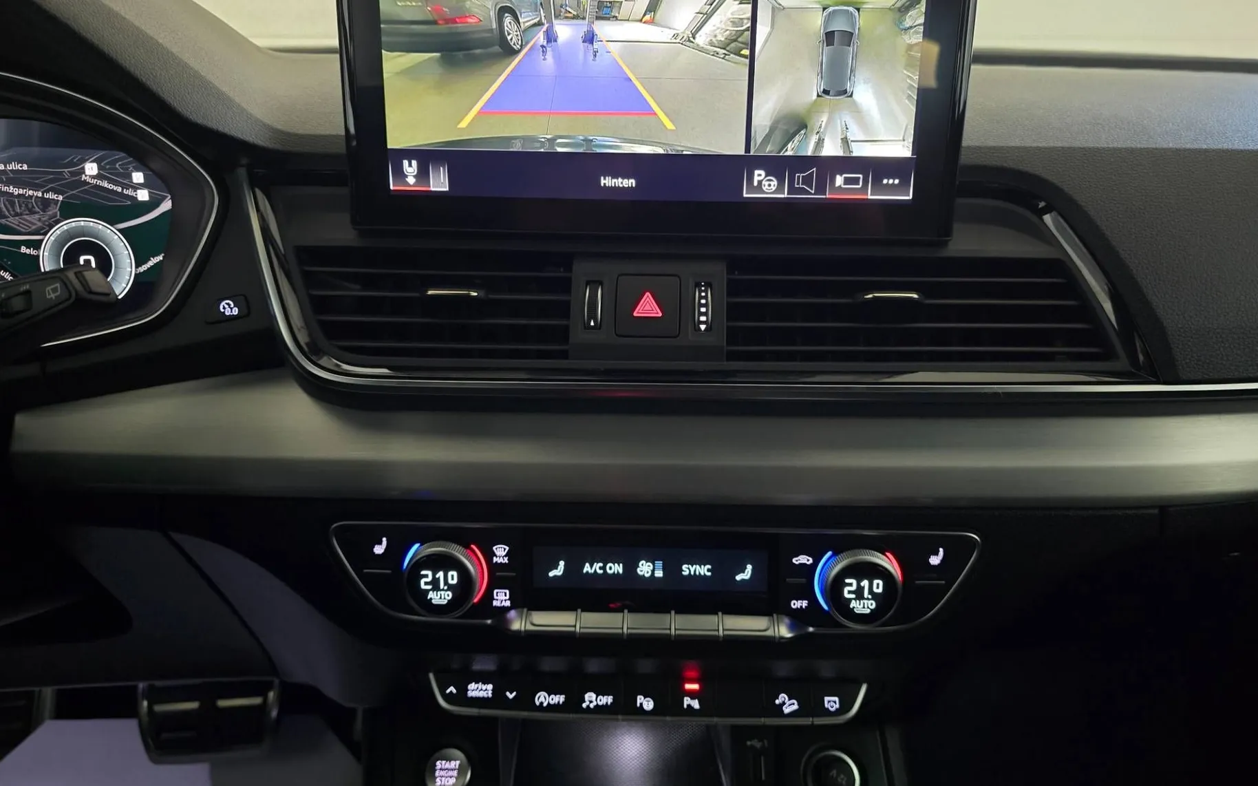 Notranja slika - Audi Q5 - quattro 40 TDI Advanced S-line S tronic - 13