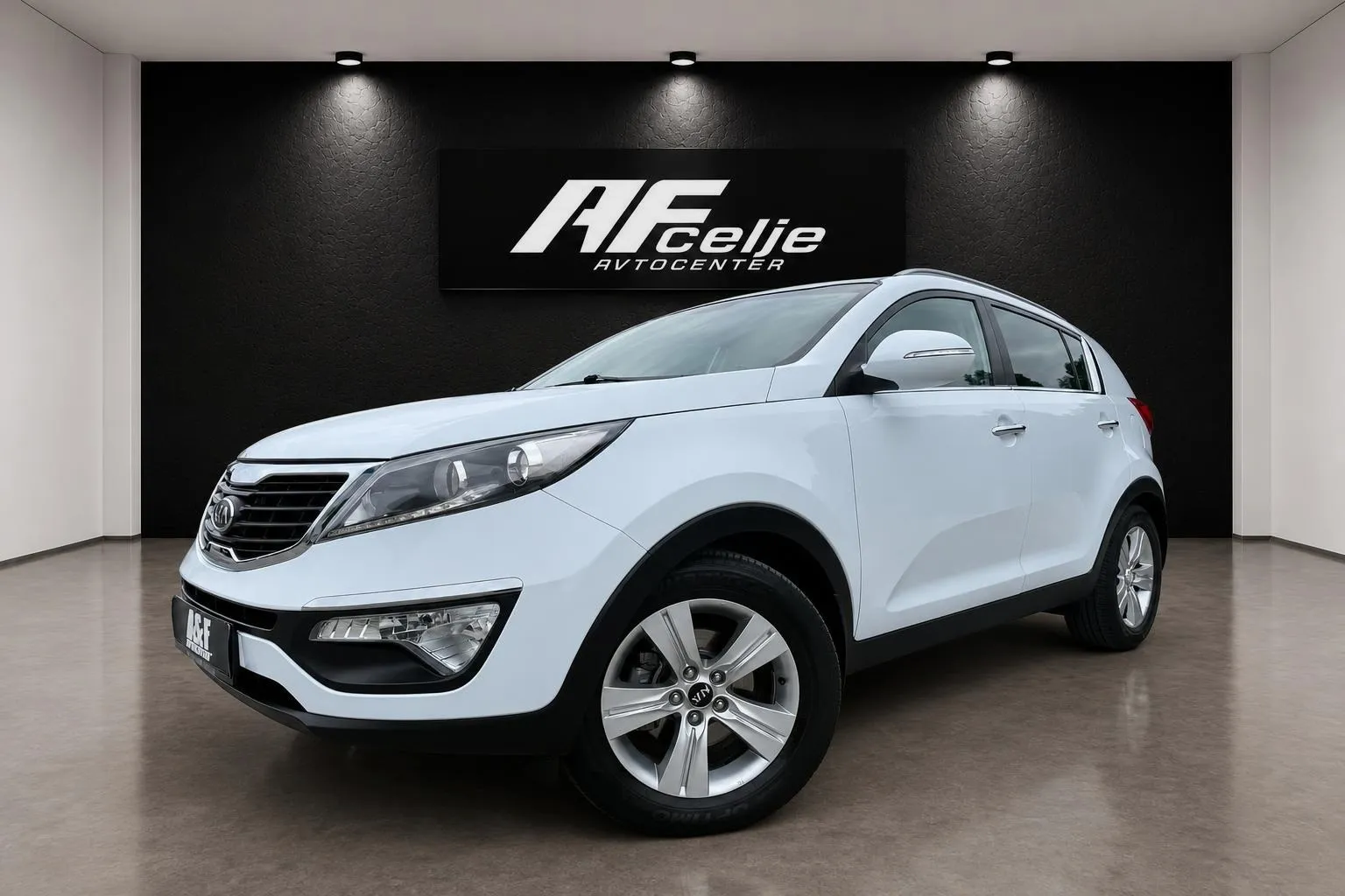 Zunanja slika - KIA Sportage - 1.7 DIZEL-LIZING ZA TUJCE-TEMPOMAT-PDC- - 1
