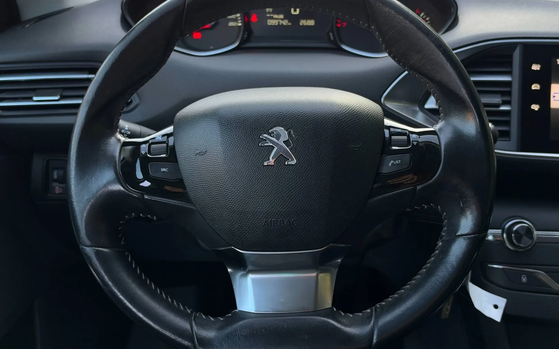 Notranja slika - Peugeot 308 - 1.6 THP Park.senzorji|Zaslon na dotik|FINANCIRANJE - 11