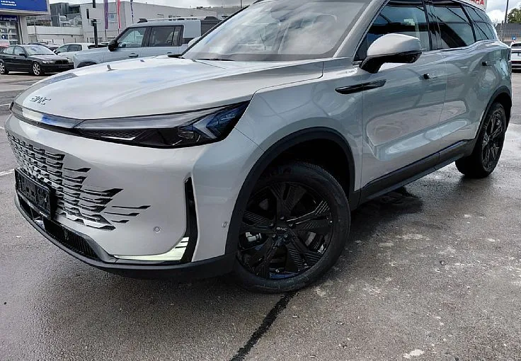 Zunanja slika - Baic X7 - 1.5T DCT 177KM 2WD - NA ZALOGI - 1