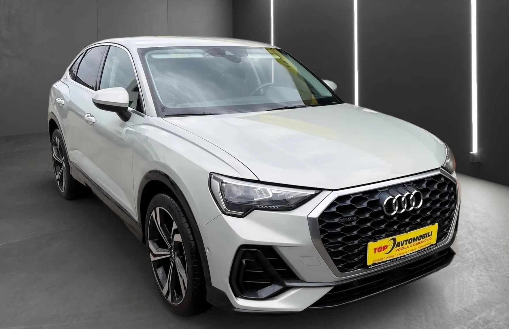 Zunanja slika - Audi Q3 - Sportback 35 TDI  QUATTRO LED ACC KLJUKA USNJE - 10