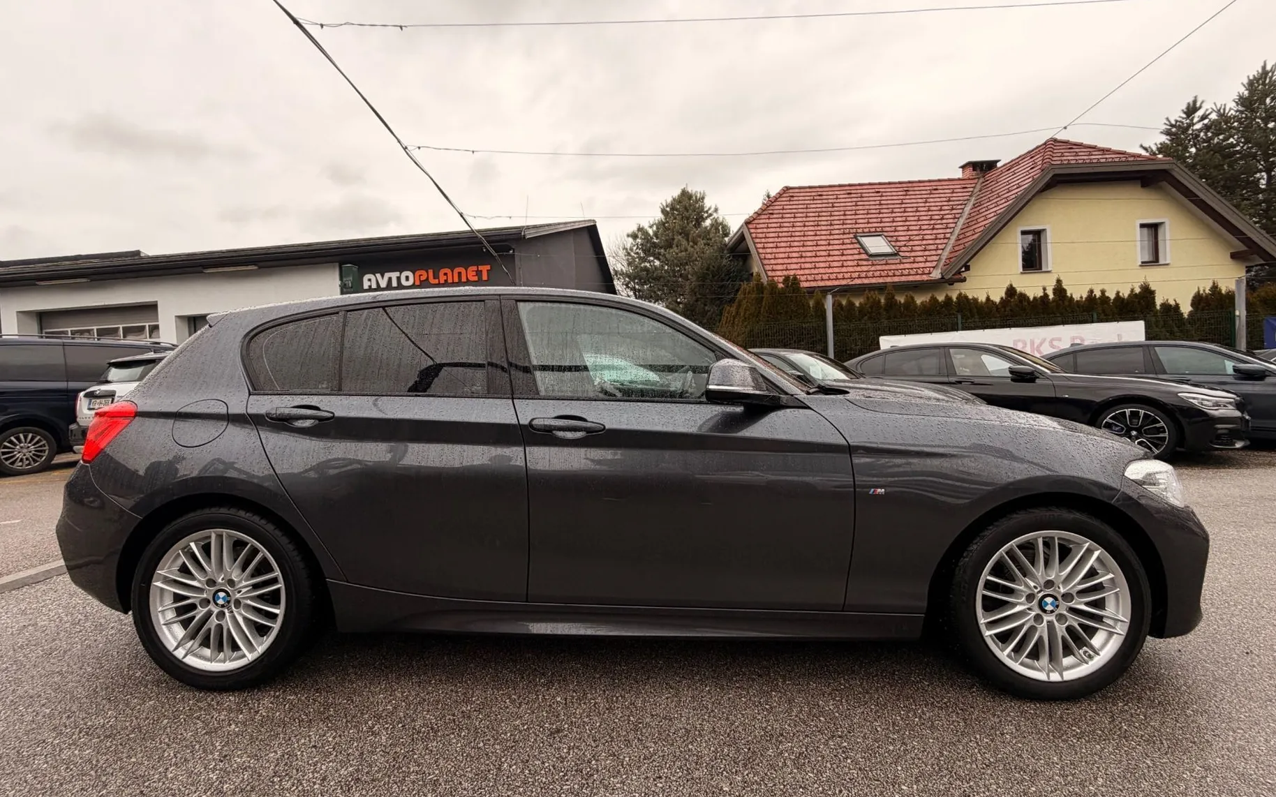 Zunanja slika - BMW Serija 1 - : 118i M Sport Shadow 1.LASTNIK FULL LED ALU17 - 6