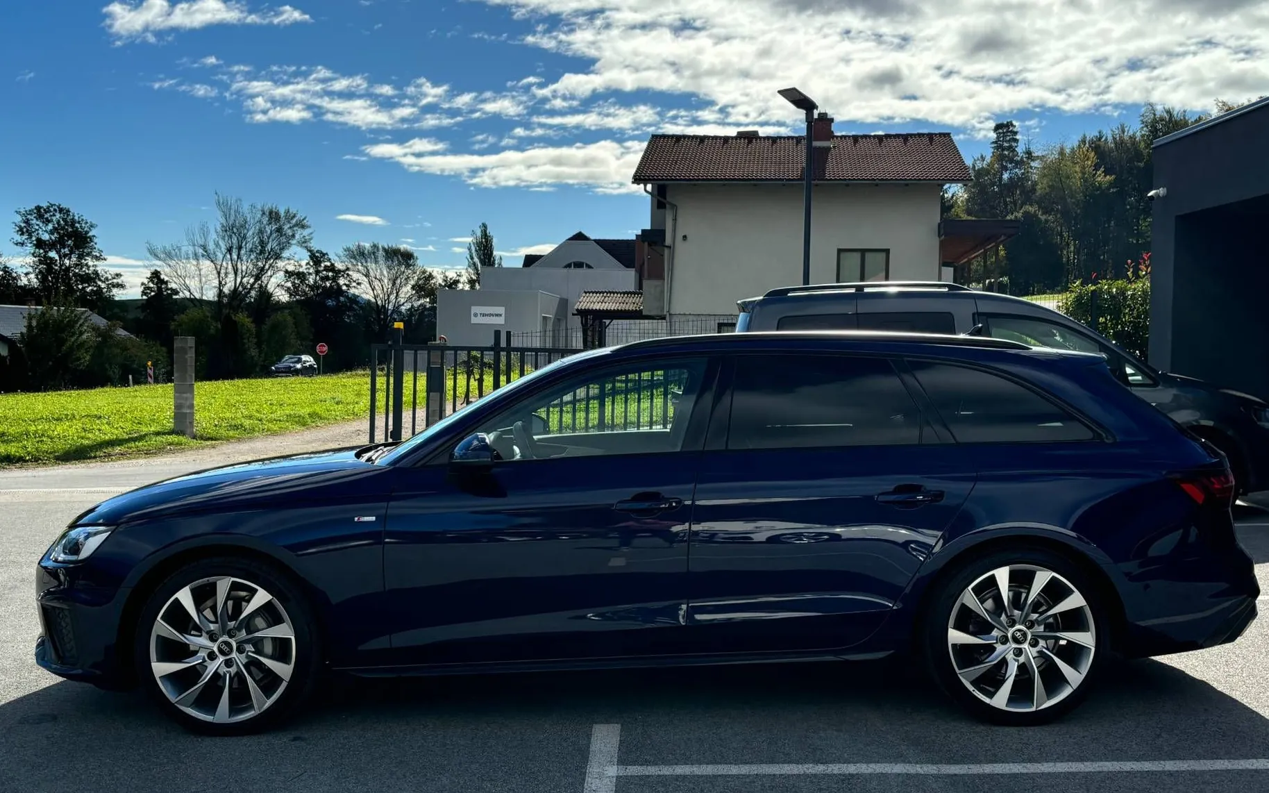 Zunanja slika - Audi A4 - Avant 40 TDI S tronic S line MATRIX-ACC-VIRTUAL-KAMERA - 5