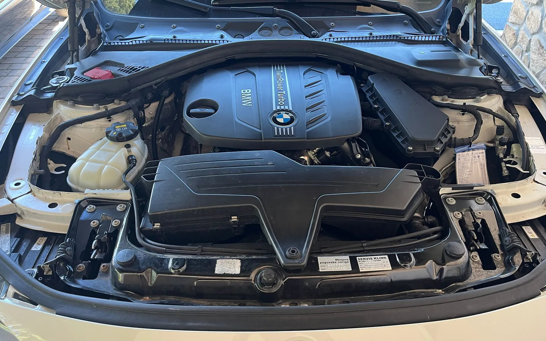 Motor in tehnologija - BMW Serija 3 - 318/TOURING/dxDrive - 6