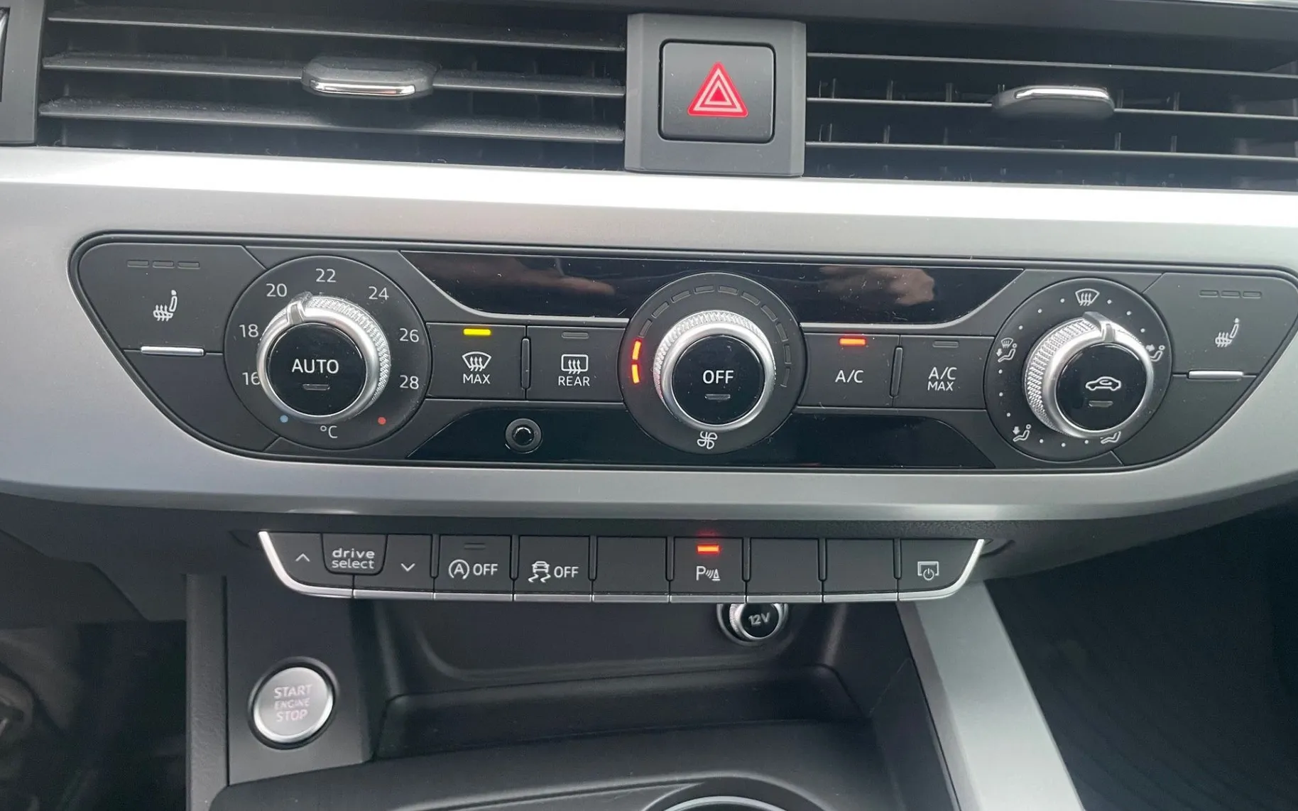 Zunanja slika - Audi A4 - Avant 2.0 TDI S tronic Design 140 KW MATRIX.KAMERA - 16