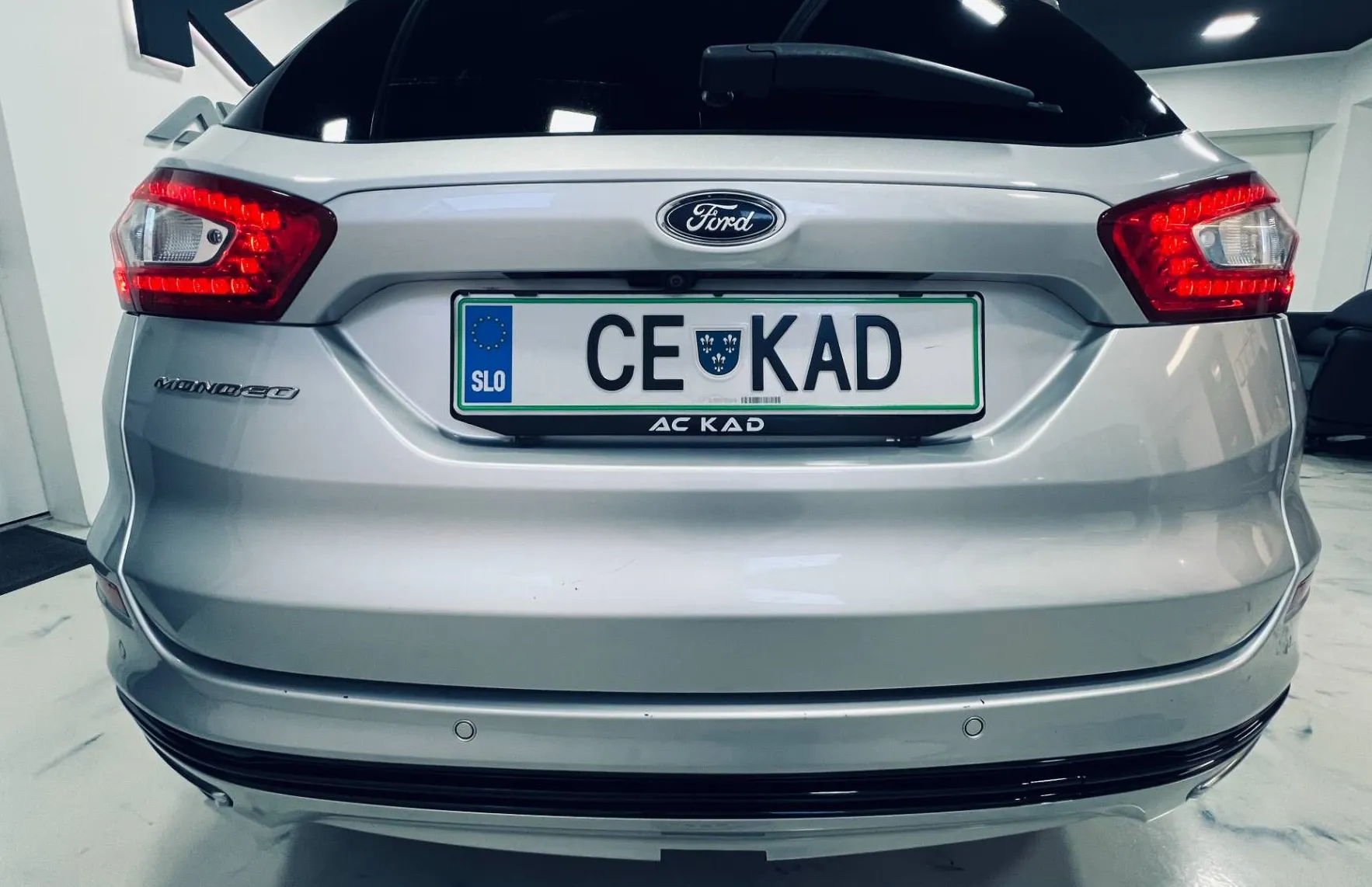 Zunanja slika - Ford Mondeo - 2.0 TDCi 132 kW Powershift Titanium - 6