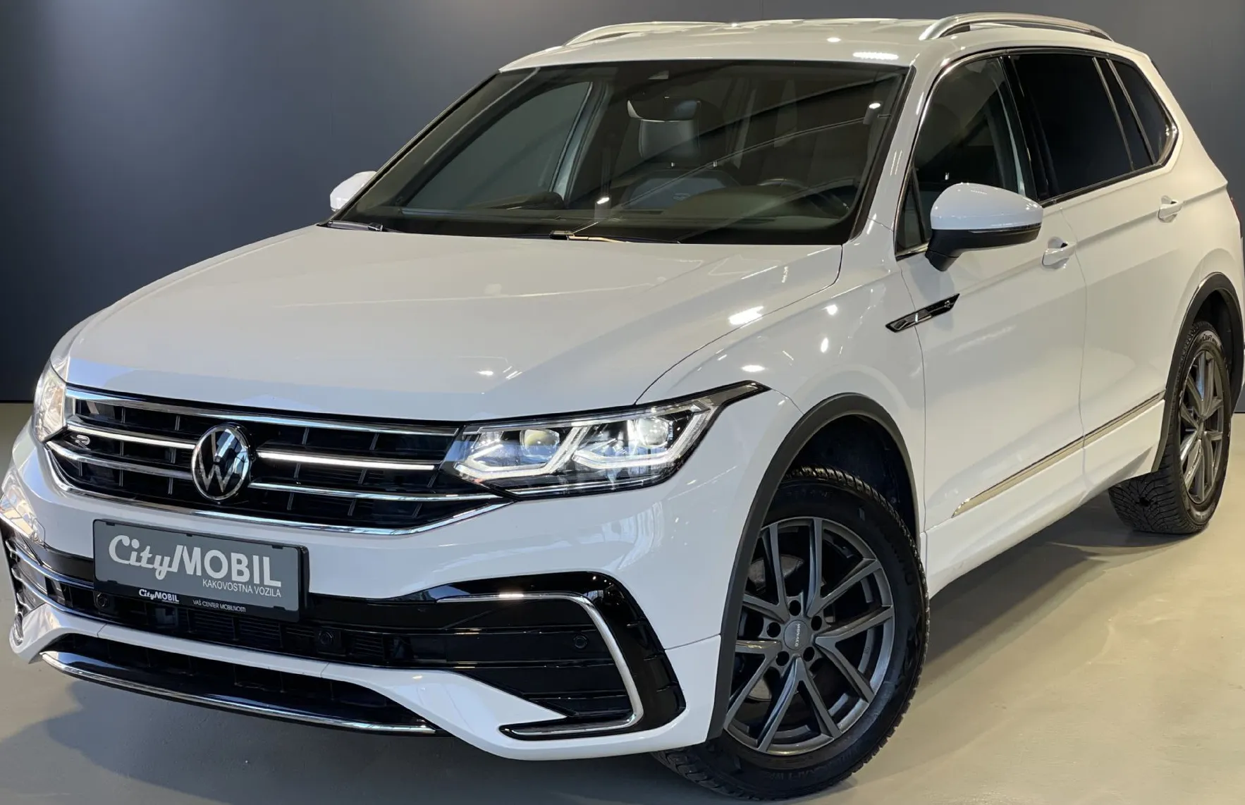 Zunanja slika - VW Tiguan Allspace - 1.LASTNIK-SLO-R LINE-VIRTUAL-NAVIGACIJA-LED-LANE - 1