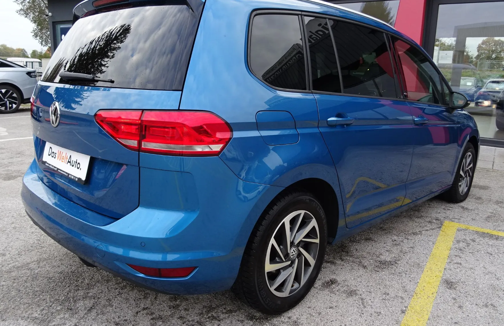 Zunanja slika - Volkswagen Touran - 2.0 TDI -SOUND- Comfortline 150KM - RADAR - - 5