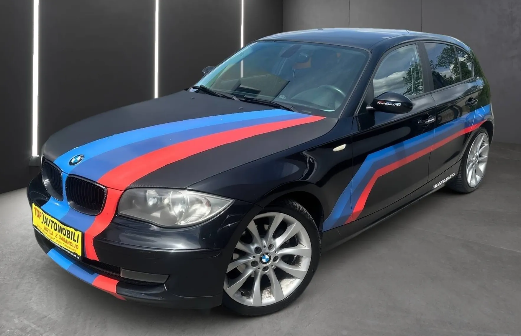 Zunanja slika - BMW Serija 1 - : 118d OPRAVLJEN VELIK SERVIS MOŽNOST BREZ POLOGA - 2