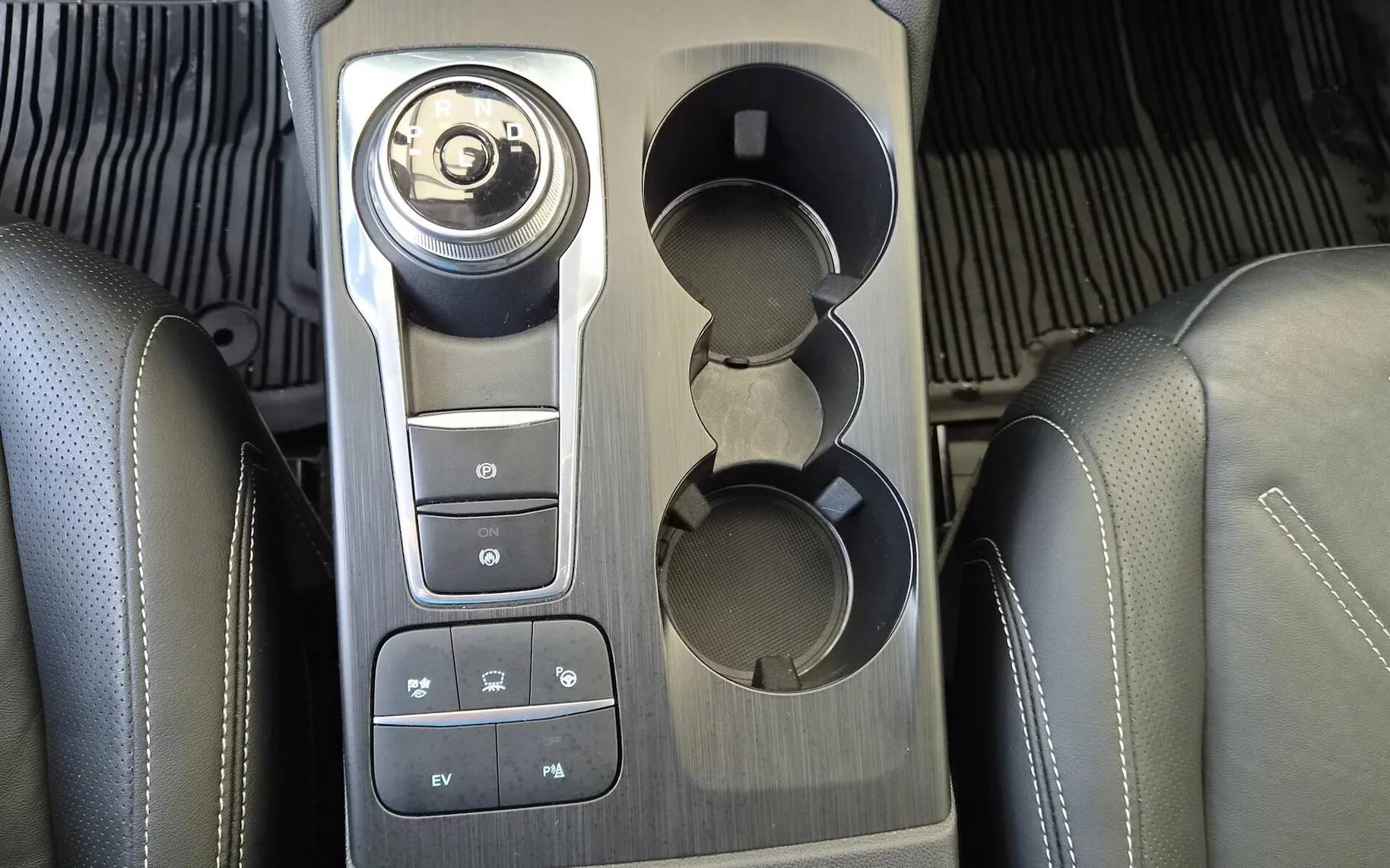 Zunanja slika - Ford Kuga - 2.5 Duratec PHEV Vignale AVT.-SLO-USNJE-HEAD-UP - 19