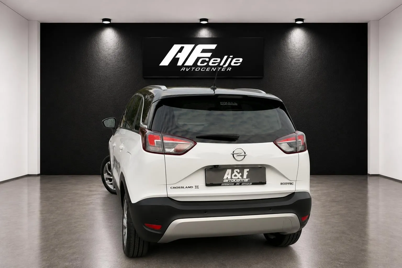 Notranja slika - Opel Crossland - 1.2 TURBO-LED-KAMERA-KREDIT BREZ POLOGA- - 7