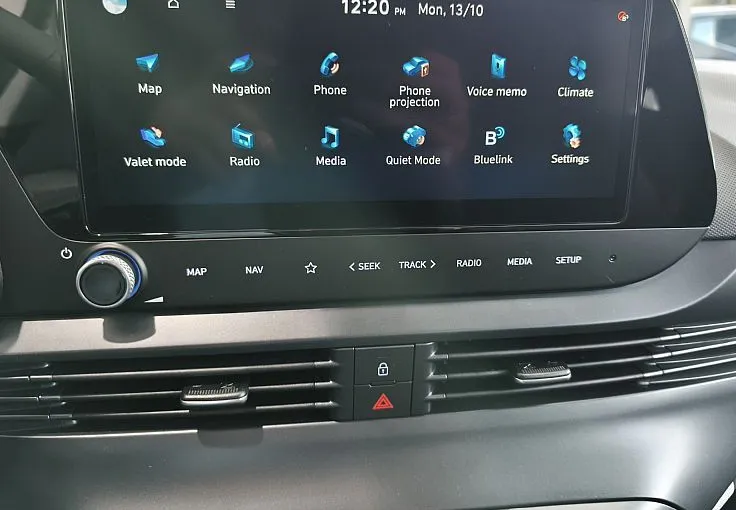 Zunanja slika - Hyundai Bayon - 1.0 T-GDI STYLE AVT-WINTER-REZ.KOLO-17 COL-VIDEO - 12