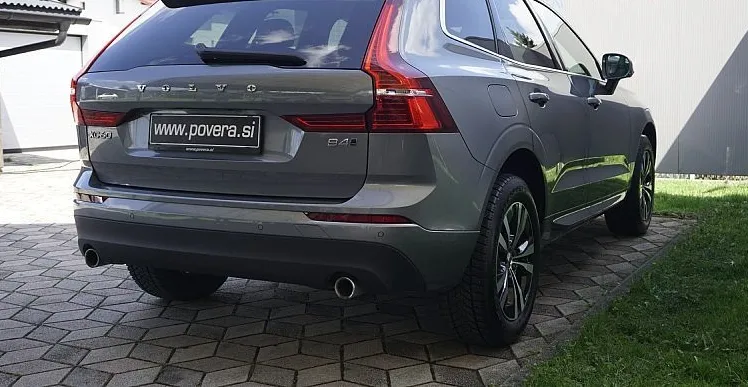 Zunanja slika - Volvo XC60 - B4D AWD AUT Momentum Pro+ACC+KAM.+12.MES.JAMSTVO - 7
