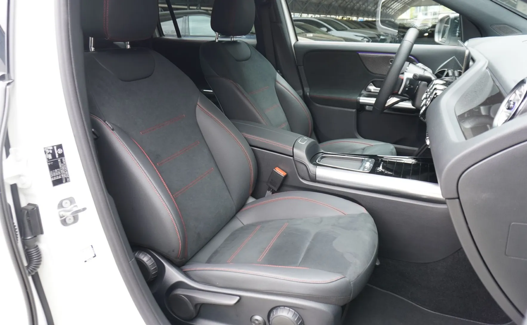 Zunanja slika - Mercedes-Benz GLA-Razred - GLA 200 d AMG Line Avt. - 13