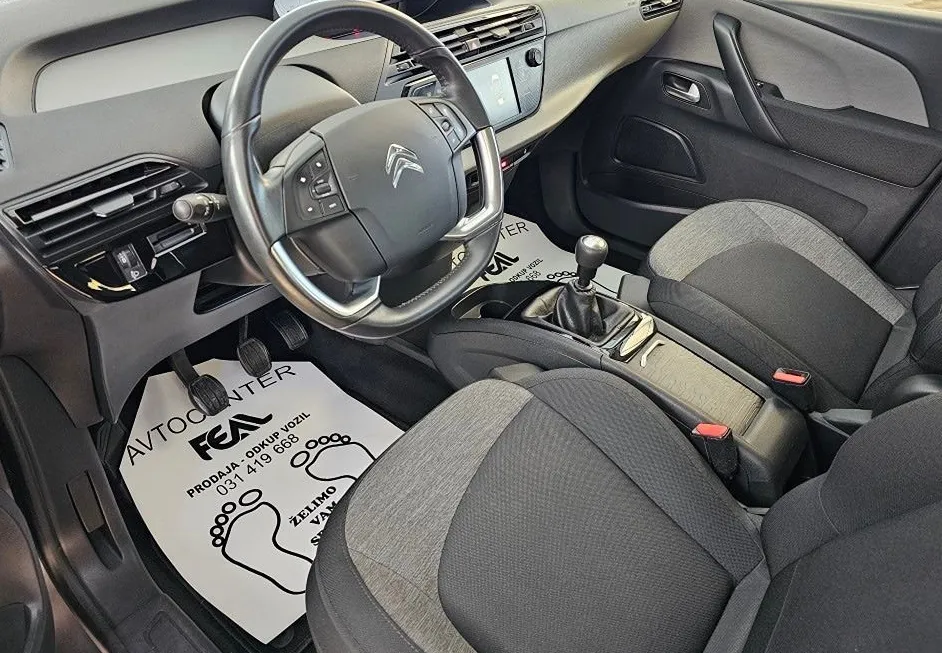 Zunanja slika - Citroën C4 - Picasso 1.2 PT-1 LASTNIK-SERVISNA KNJIGA-FACELIFT-ODLIČEN - 9