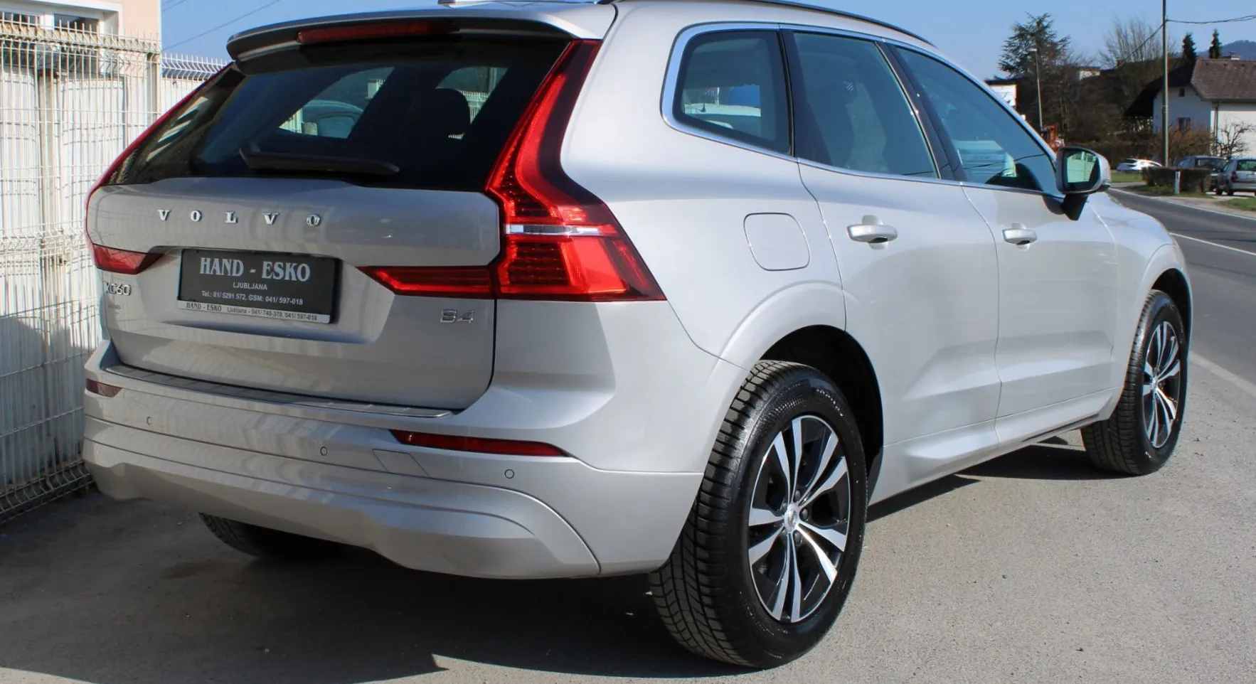 Zunanja slika - Volvo XC60 - B4D AUT Momentum -VIRTUAL-LED-KAMERA-NAVI-MEMORY - 6