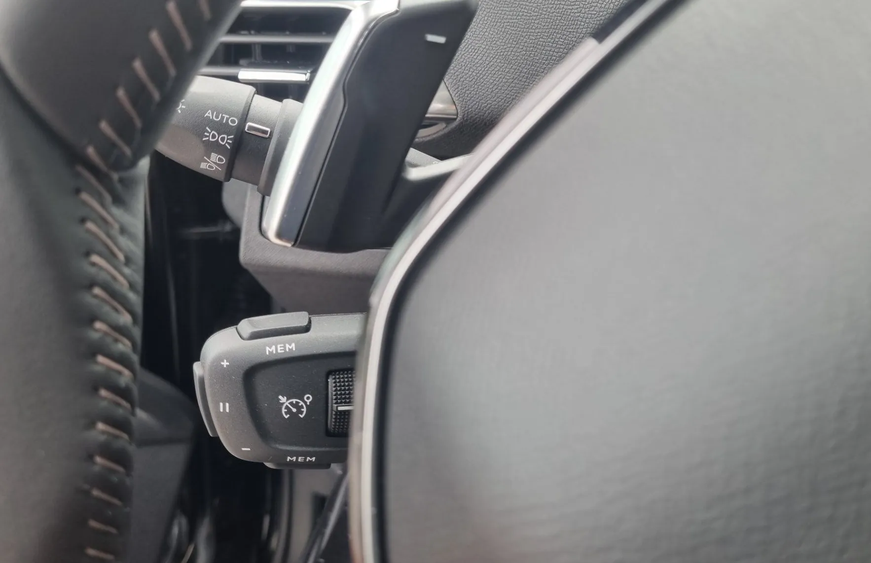 Zunanja slika - Peugeot 3008 - 1.6 PHEV ACTIVE PACK - AVTOMATIK - VOZILO NOVO - 16