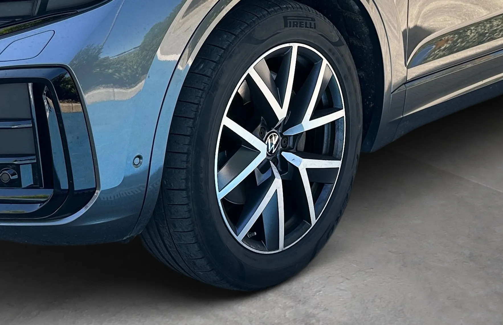 Zunanja slika - VW Touareg - 4motion V6 TDI BMT R-Line Tiptronic - 6