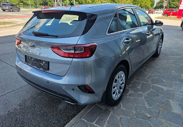 Zunanja slika - KIA Ceed - 1.0 T-GDI LX ACTIVE 1.lastnica, tov.garancija - 4