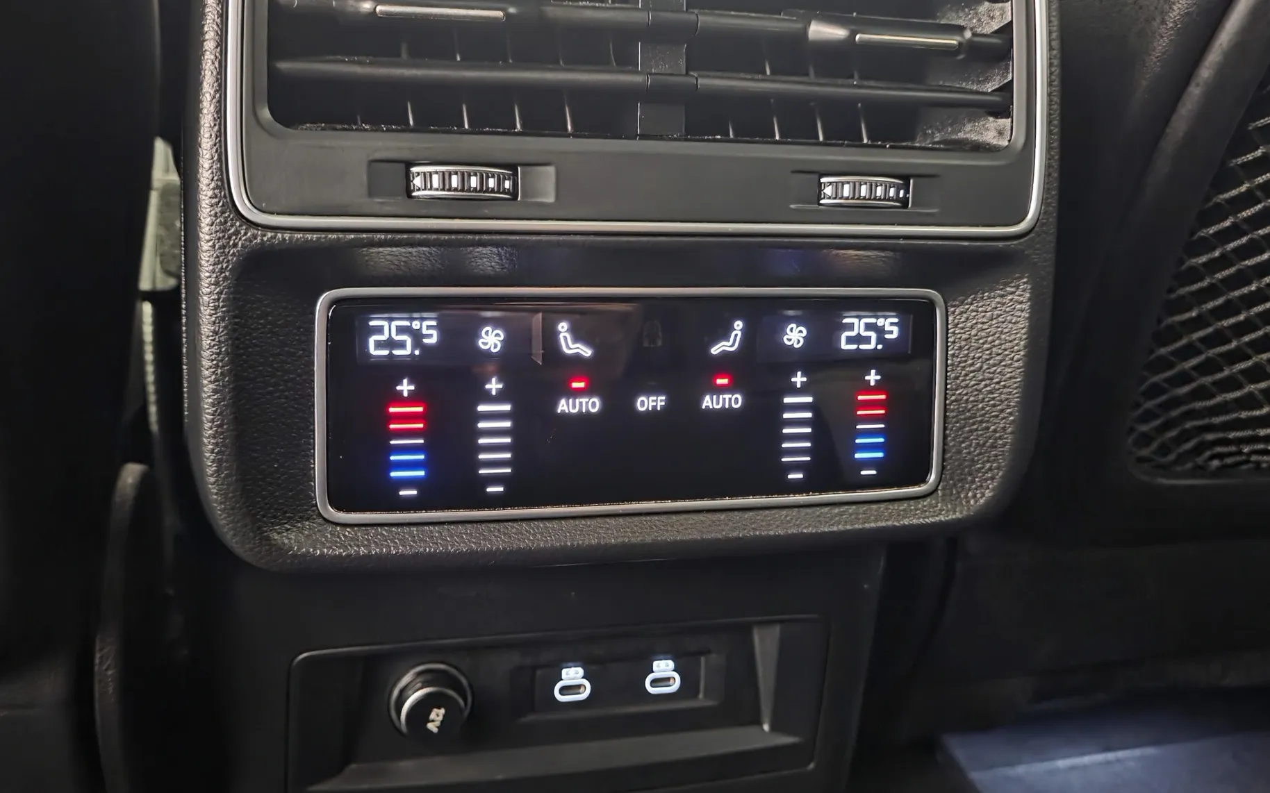 Zunanja slika - Audi Q7 - quattro 45 TDI Tiptronic PANO LUFT KLJUKA - 17