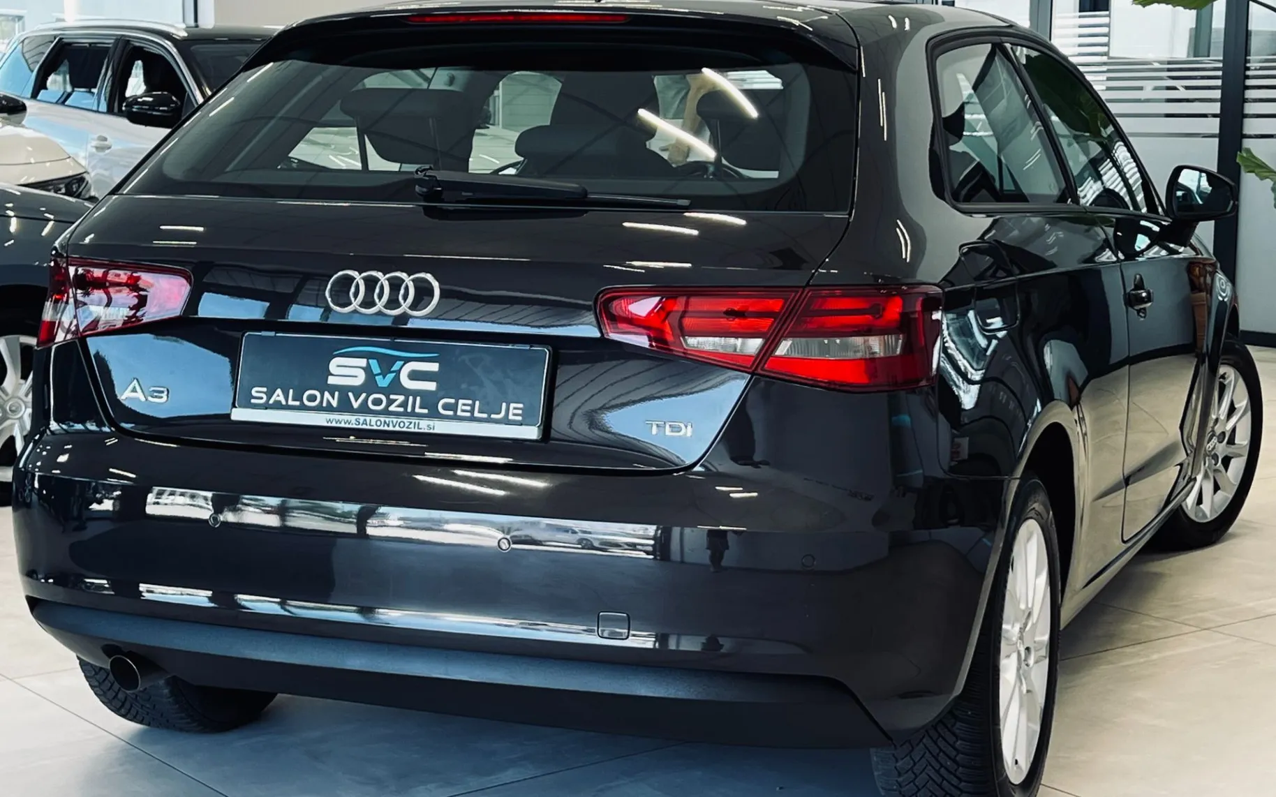 Zunanja slika - Audi A3 - 1,6 TDI Ambiente S-tronic - 4