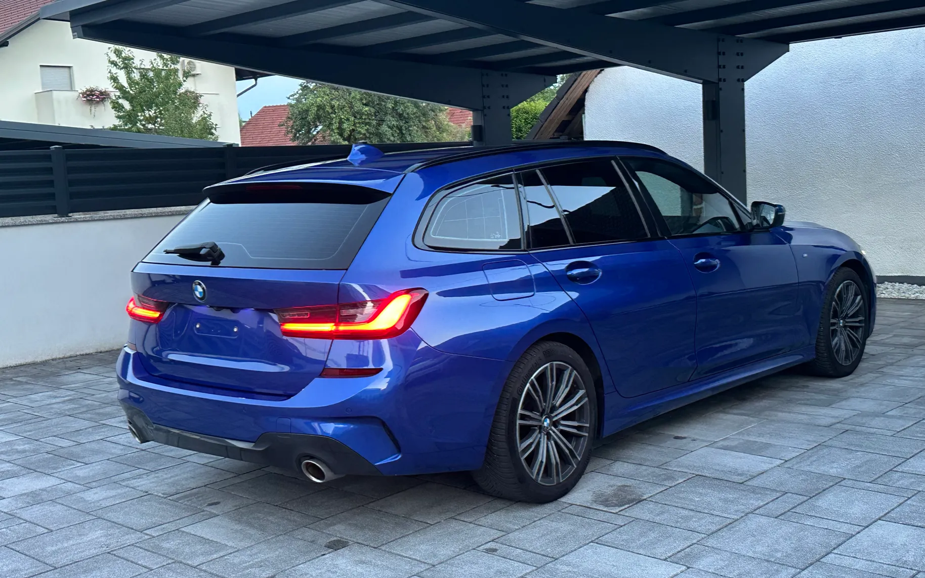 Zunanja slika - BMW Serija 3 - BMW  Touring: M-SPORT AUT|LASER|CARPLAY|KEYLESS| - 5