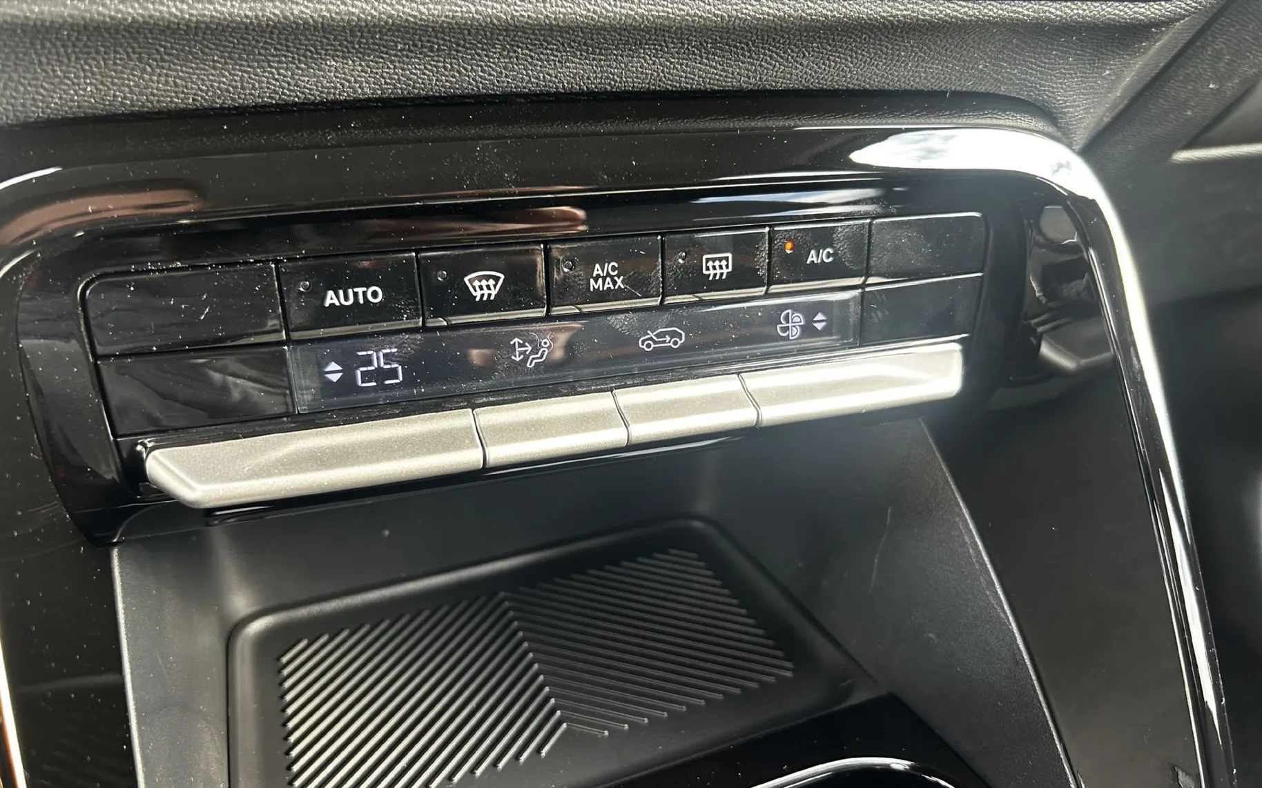Zunanja slika - Citroën C3 Aircross - Hybrid145 ëDCS6 PLUS - 17