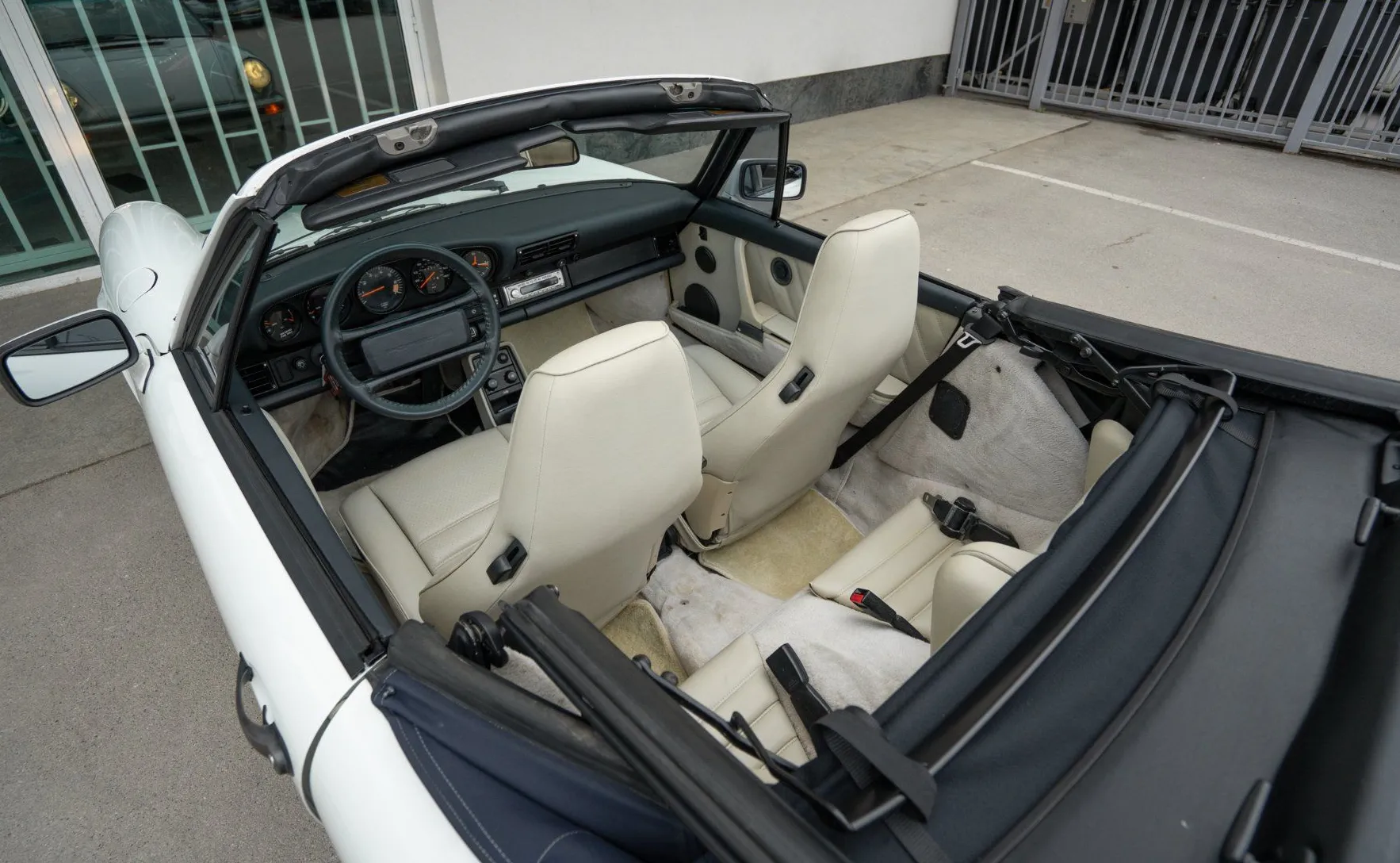 Zunanja slika - Porsche 911 Cabriolet - Carrera 3.2 1988 čudovit primerek - 11