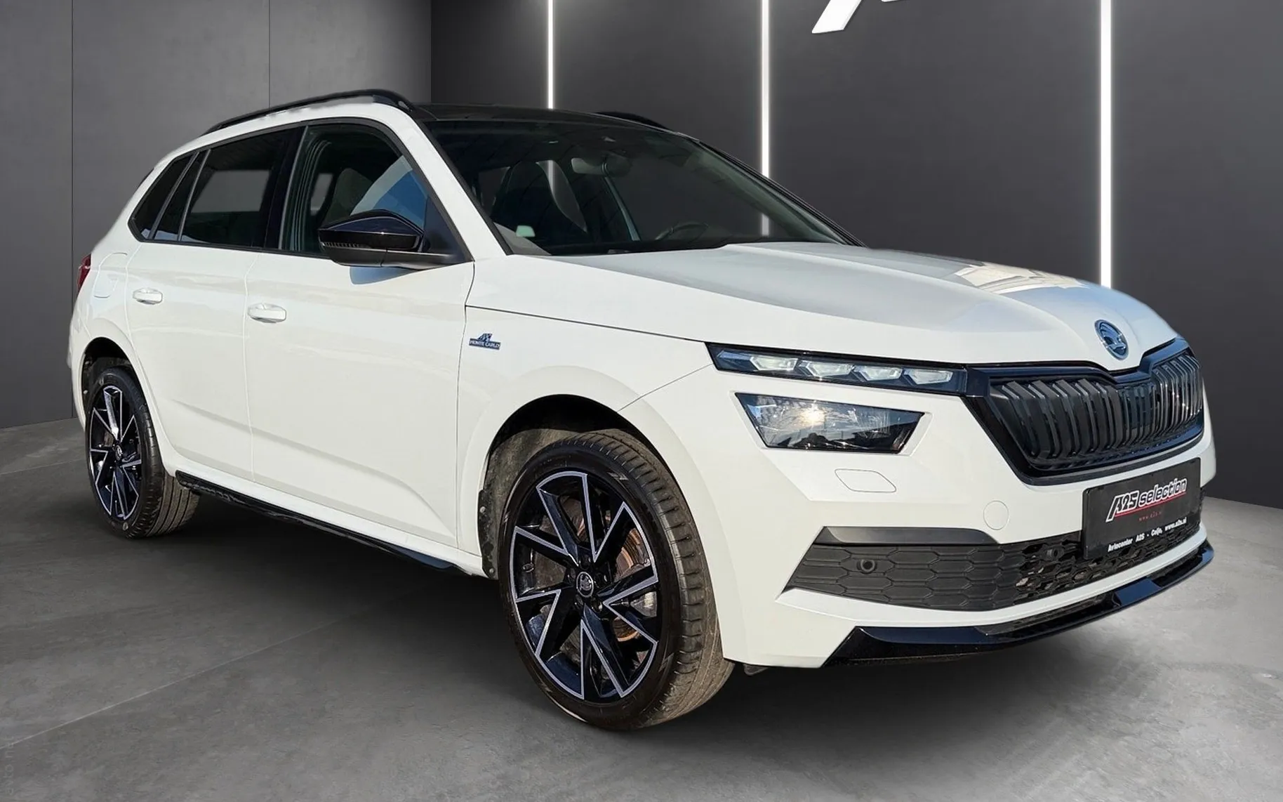 Zunanja slika - Škoda Kamiq - 1.5 TSI Monte Carlo DSG-Panorama-Navi-AppConnect - 2