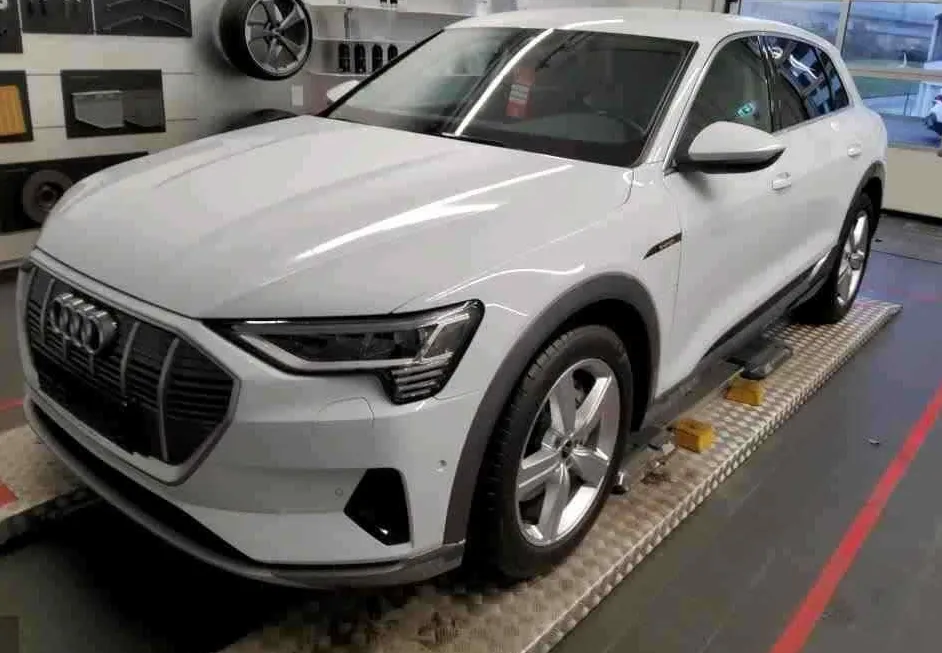 Zunanja slika - Audi e-tron - quattro 50 electric 230kW.NEMŠKI+4ALU.KAMERA.LED - 1